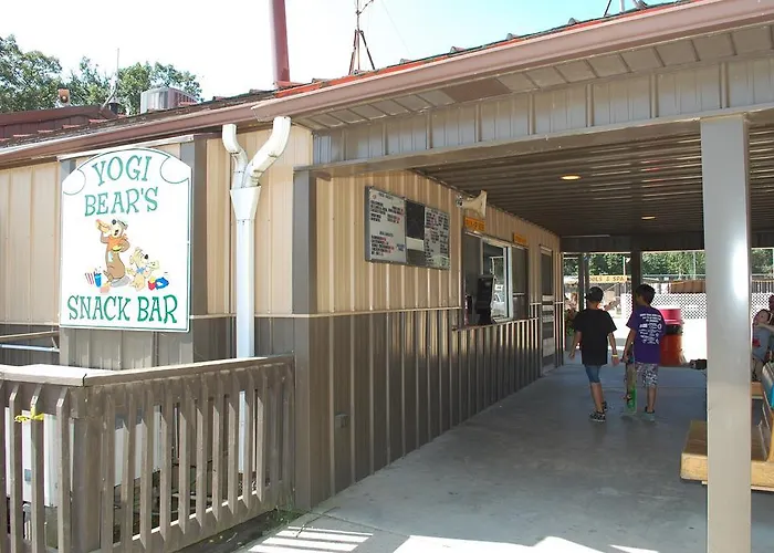 Campo de férias O'connell's Yogi Bear Park Model 33 Amboy